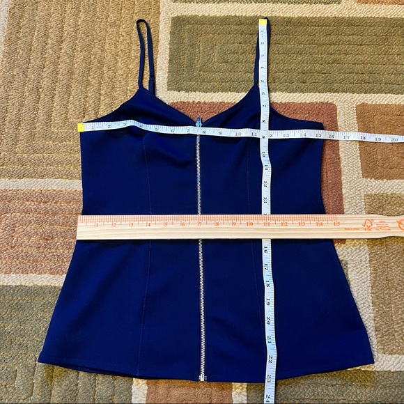 Express Zip Front Tank - Picture 3 of 5